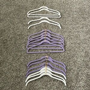 Set of 16 joy mangano hangers
